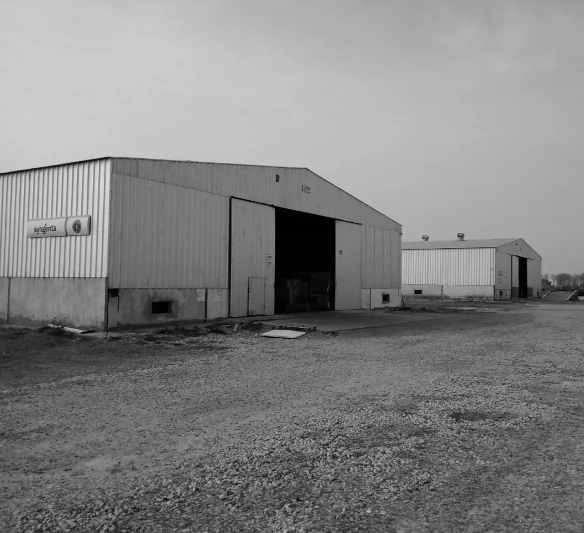 Naves del depósito de Vidal & Asociados en Roldán